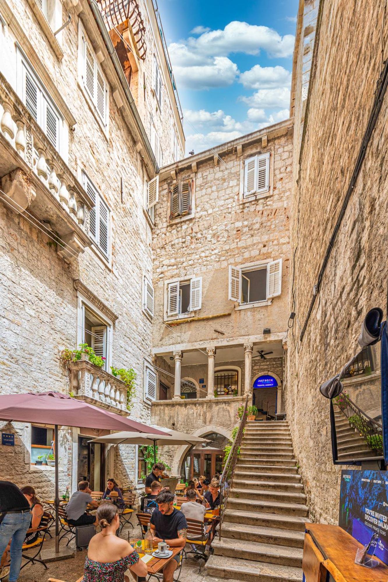 Апартаменты Augubio Penthouse Сплит Экстерьер фото